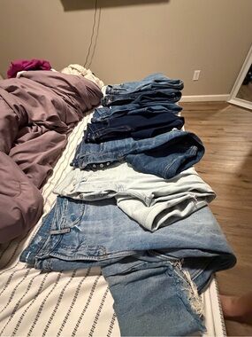 Old Navy Women’s High-Rise Jeans - Mixed Blue Washes
